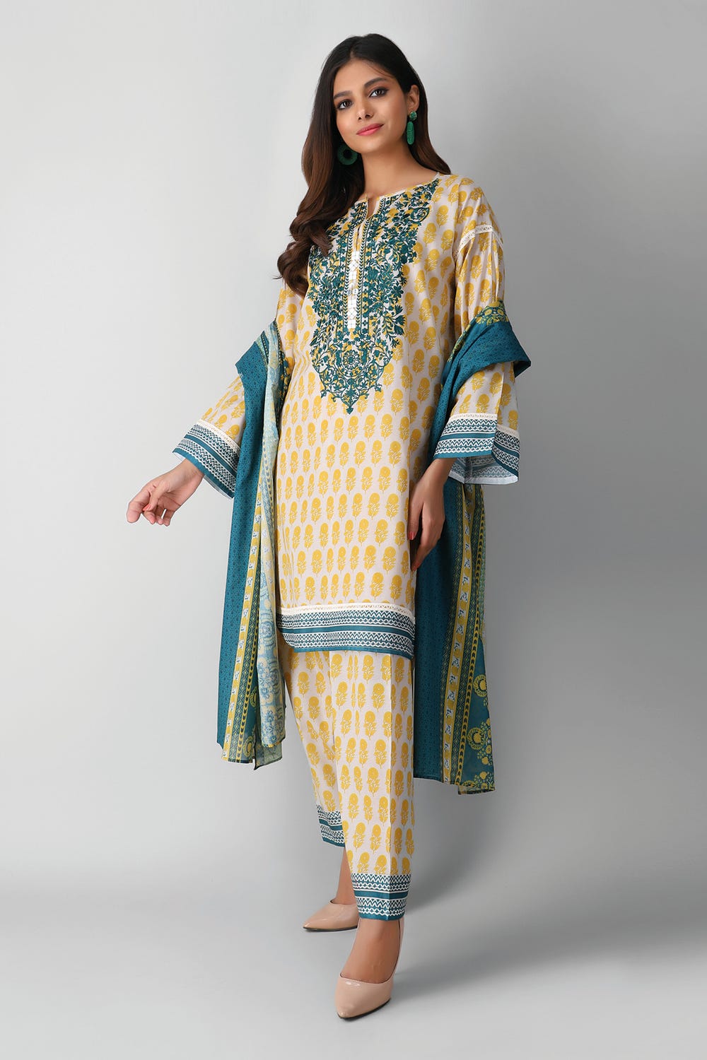 3Pc Unstitched Embroidered Lawn Suit