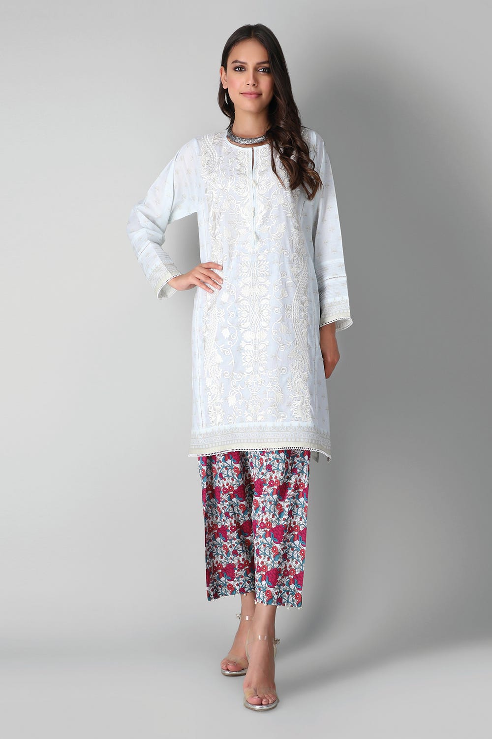 Unstitched Embroidered 3Pc Lawn suit Khaadi