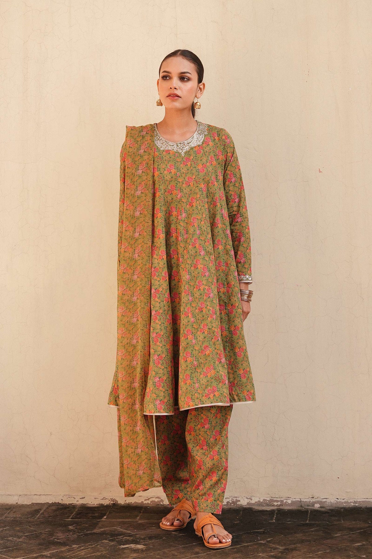 Zara Shahjahan 3Pc embroidered suit